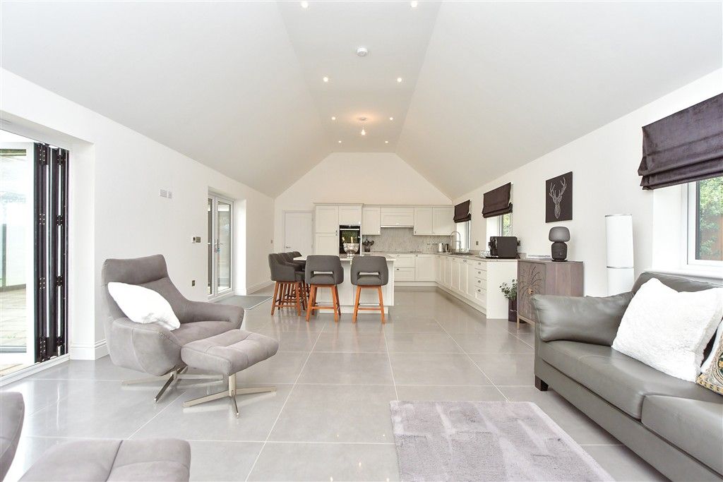 Property photo 3 of 15 Kitchen/ Living Area