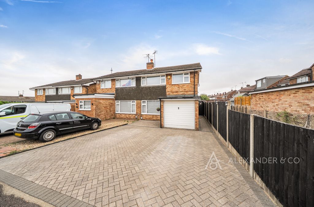 Property photo 1 of 16 A6Da33F7-3202-434...