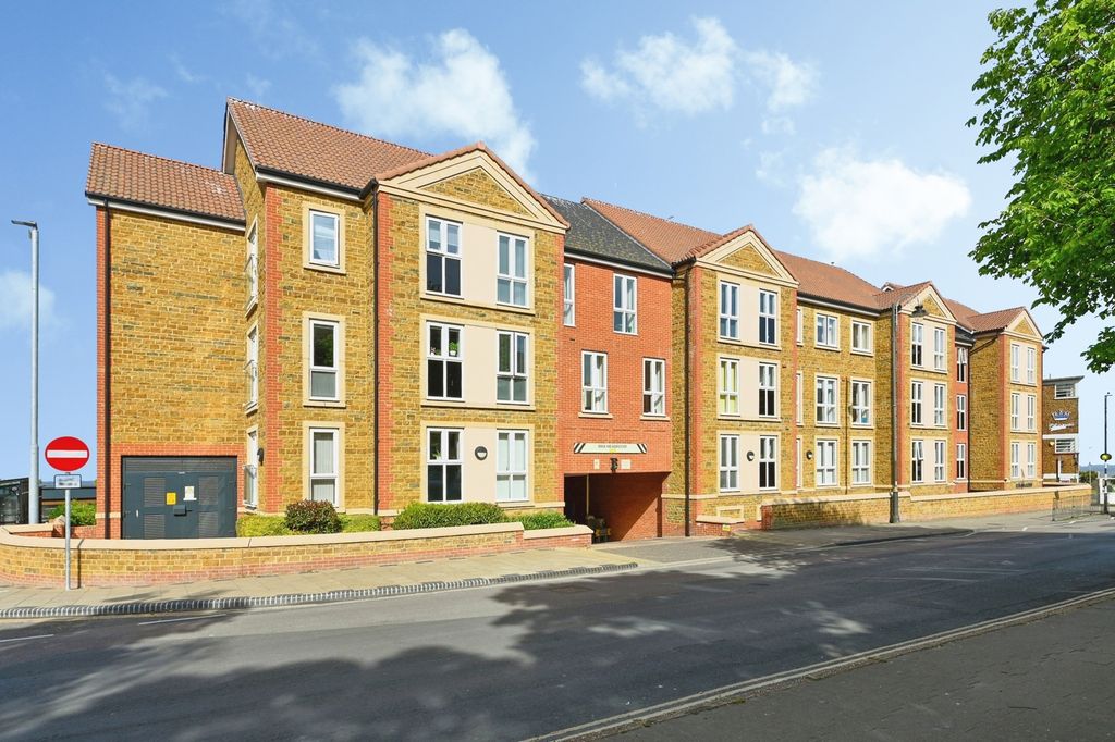 Property photo 1 of 21 Pbox-Img.Jpg