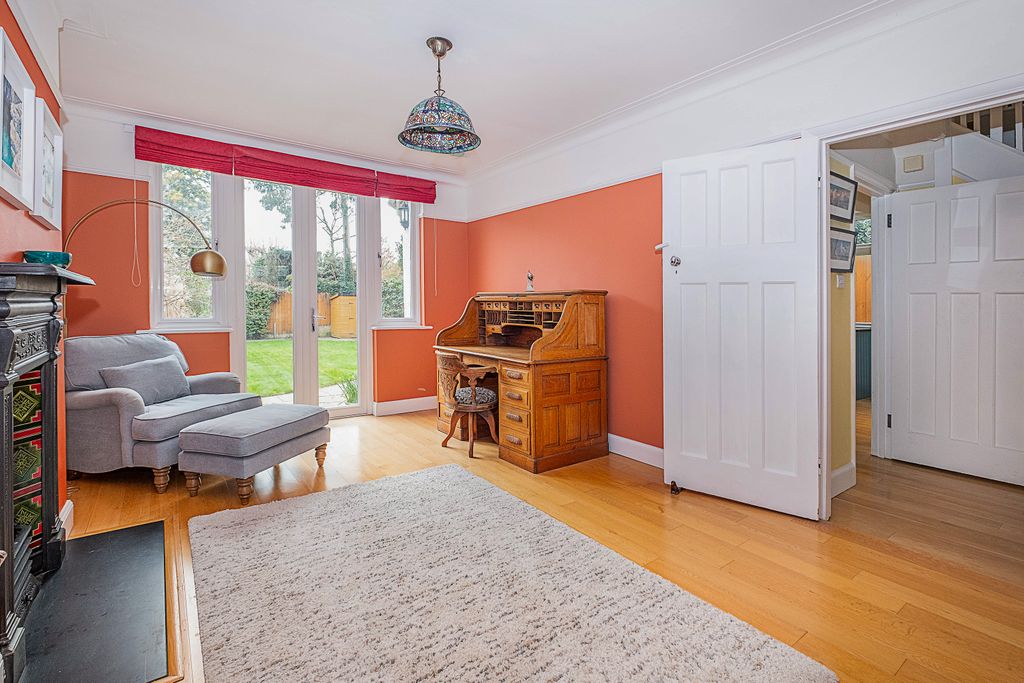 Property photo 3 of 25