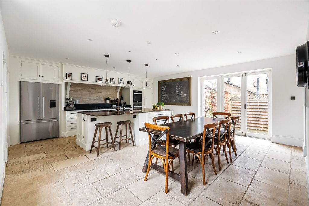 Property photo 3 of 64 Kitchen Diner