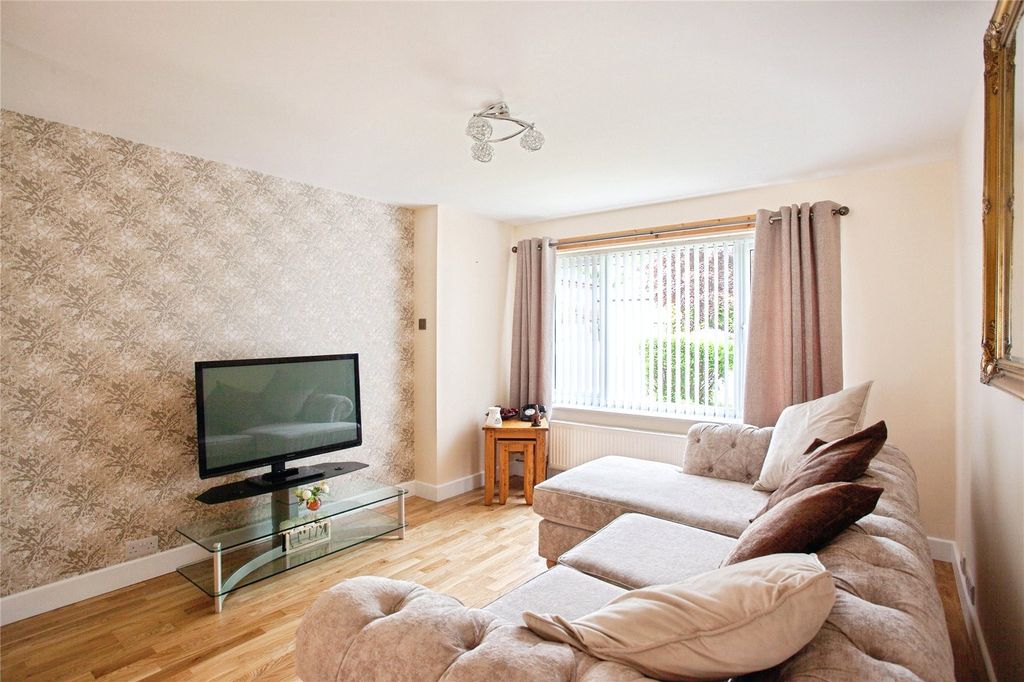 Property photo 2 of 17 Picture No. 44