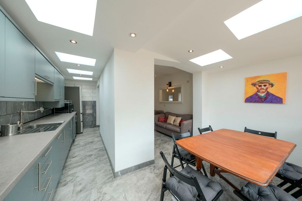 Property photo 2 of 53