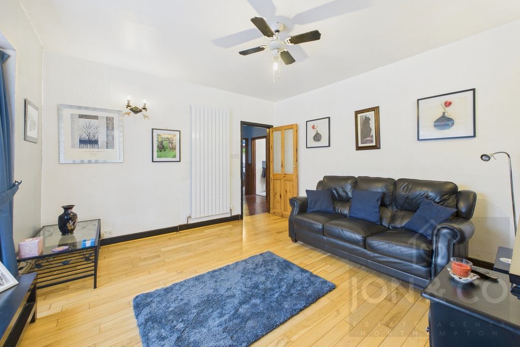 Property photo 3 of 18