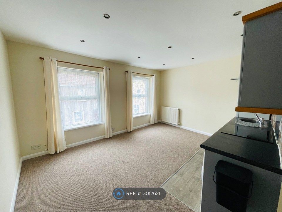 Property photo 3 of 34