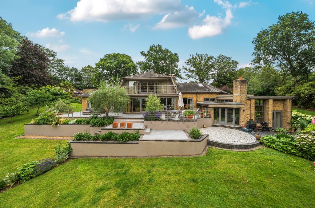 Property photo 1 of 19 1479162-10-6A3437...