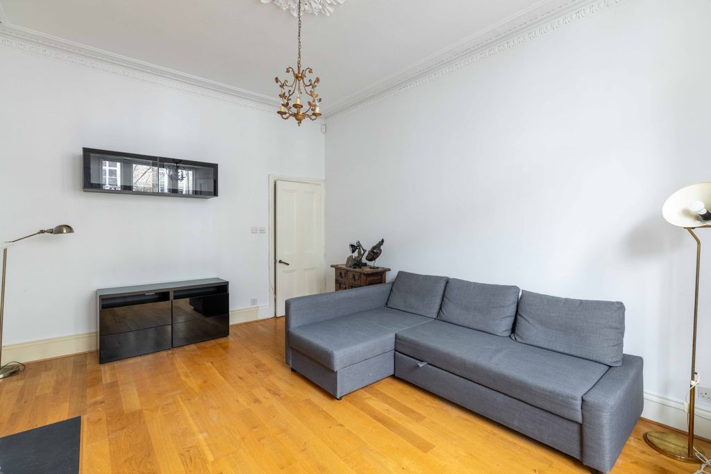 Property photo 2 of 8 Picture 2