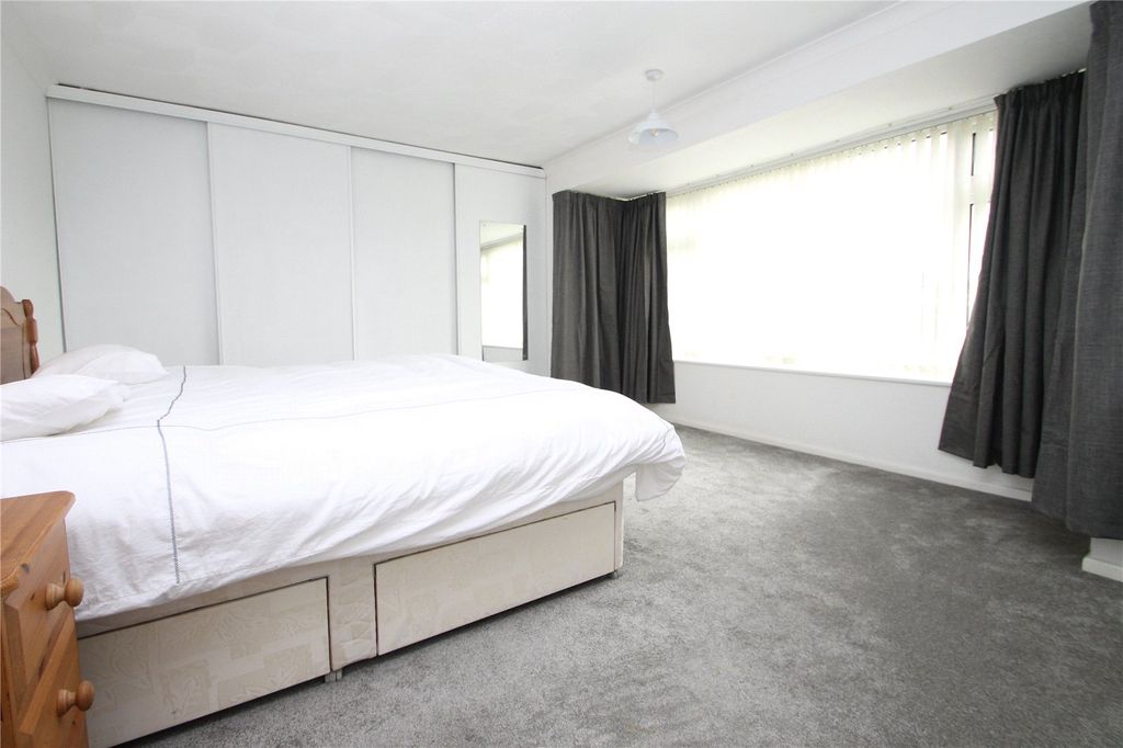 Property photo 2 of 8 Picture No. 01