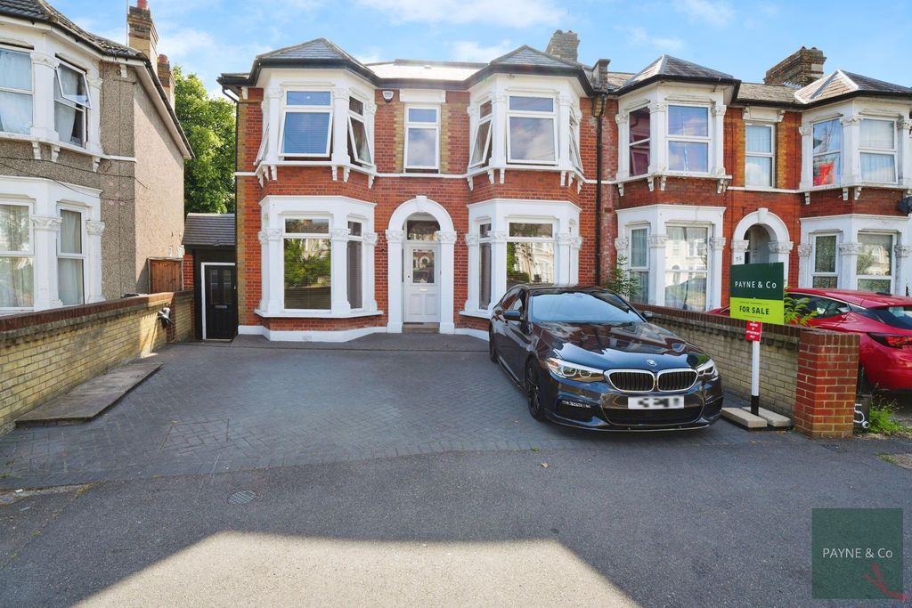 Property photo 1 of 22