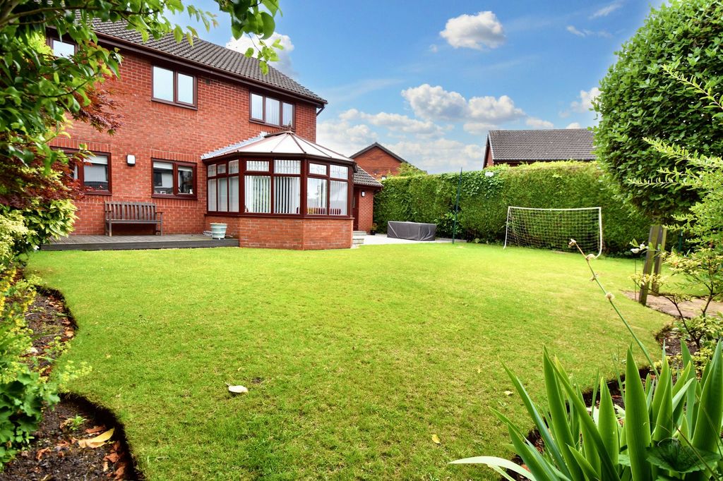 Property photo 2 of 44