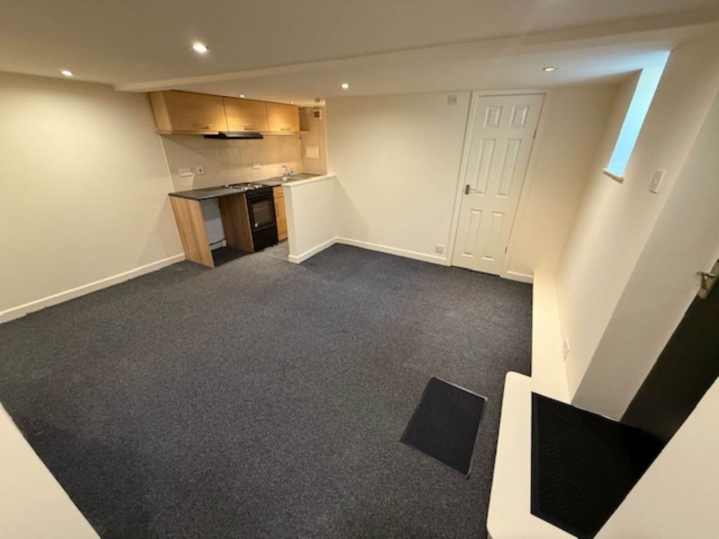 Property photo 1 of 11 Image1