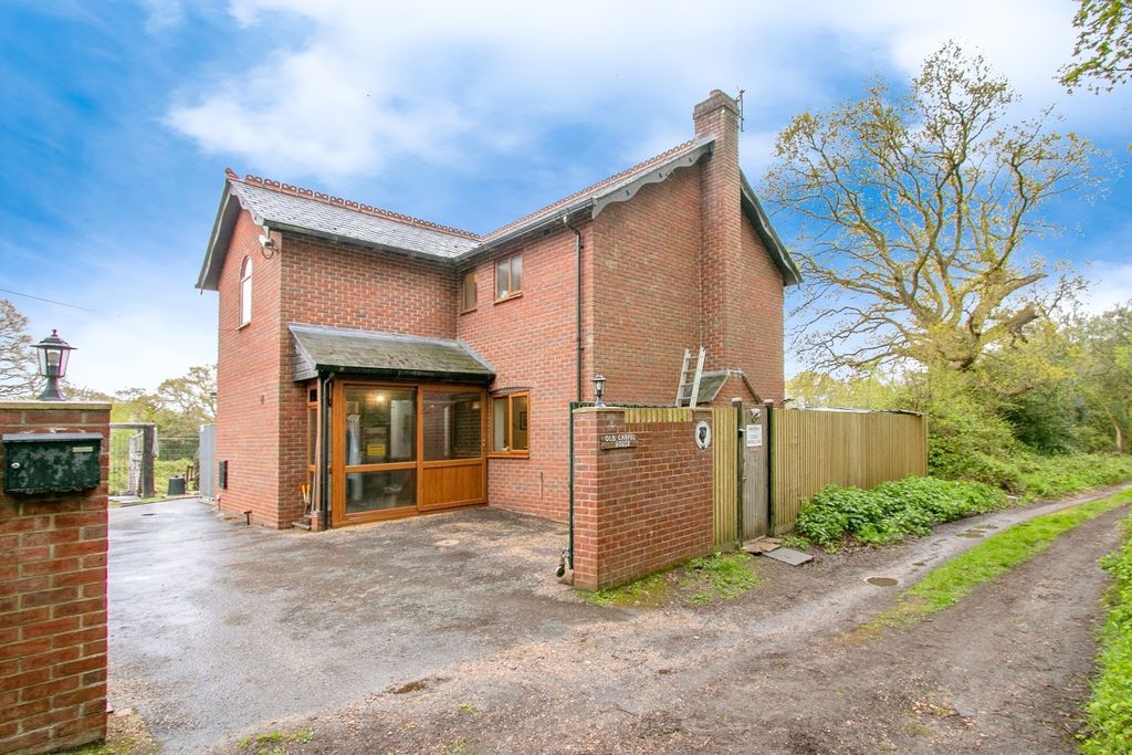 Property photo 1 of 32 Photo