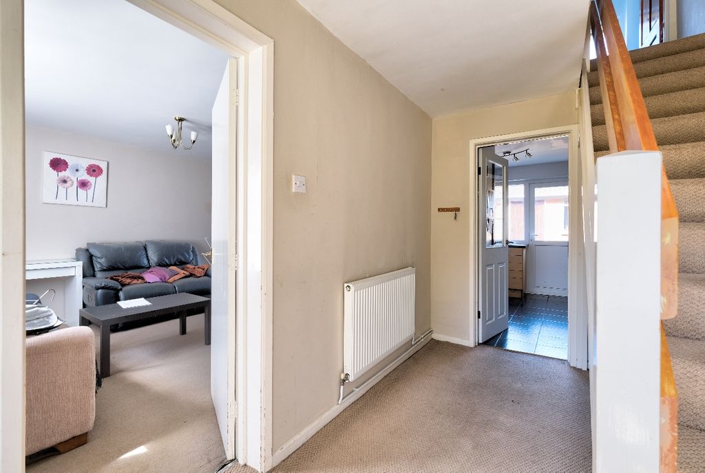 Property photo 2 of 19 Hall
