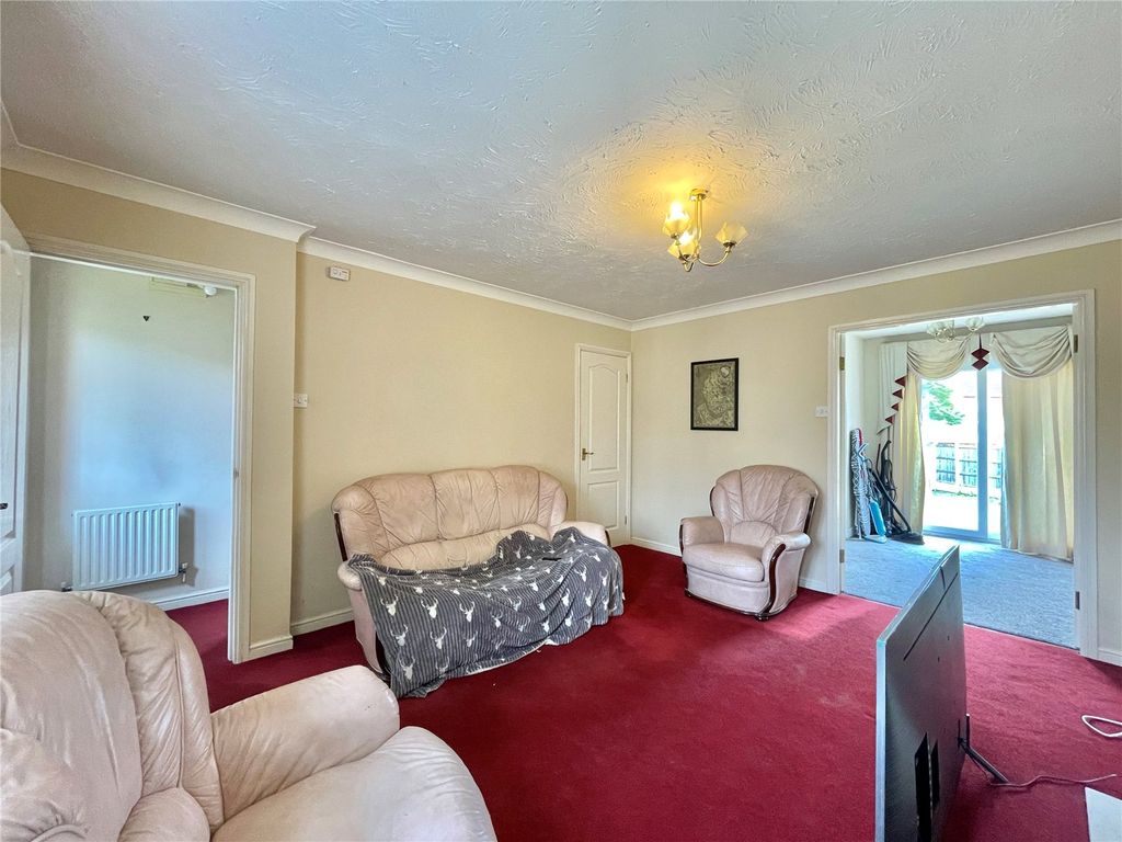 Property photo 3 of 18 Picture No. 11