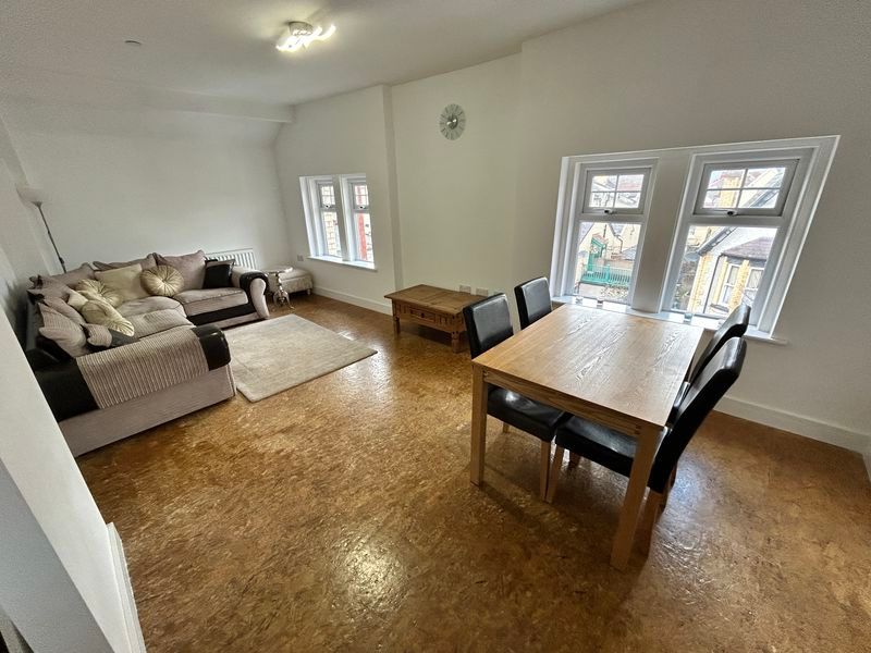 Property photo 3 of 46 Photo 127