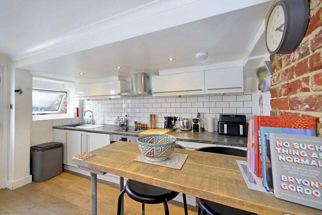 Property photo 3 of 13 Kitchen