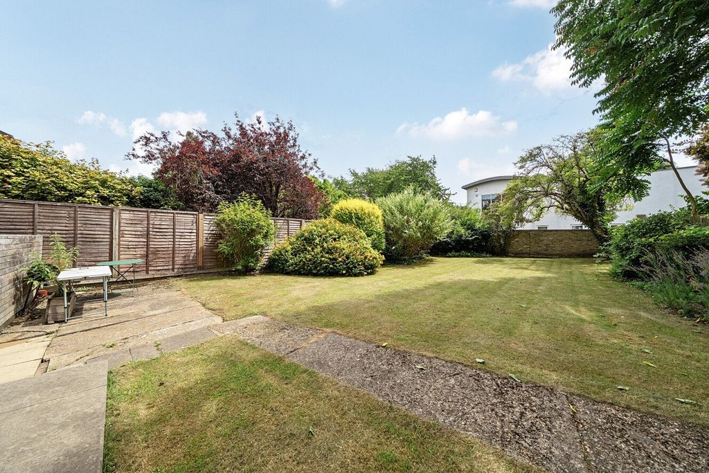 Property photo 2 of 18 Picture No. 29