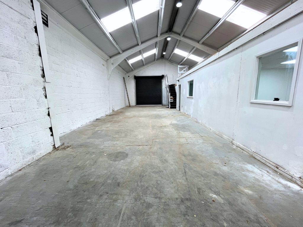 Property photo 3 of 5 Gallery