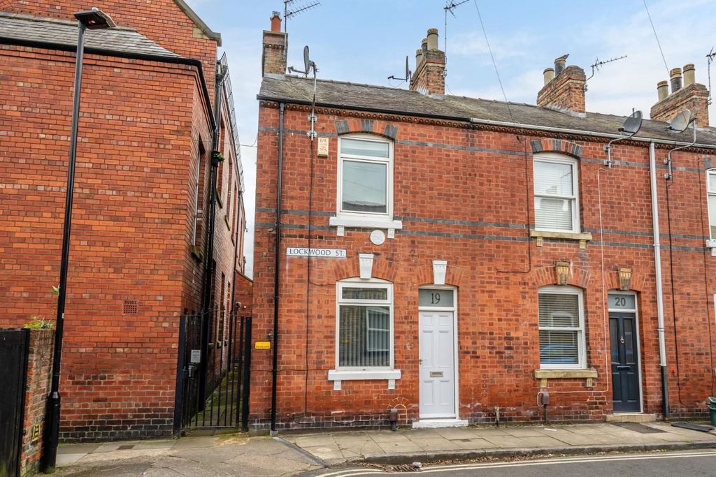 Property photo 1 of 13 External