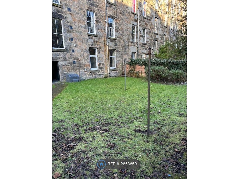 Property photo 2 of 25