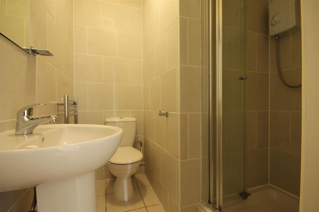 Property photo 2 of 8 20066.Jpg