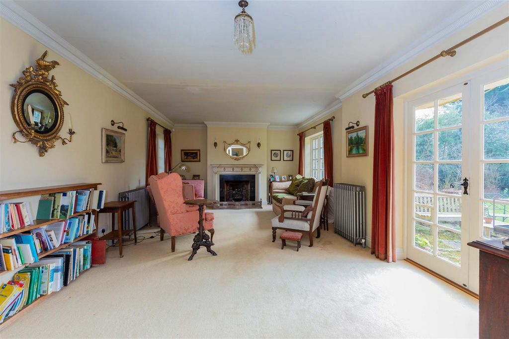 Property photo 3 of 18 Oakwood House-35.Jpg