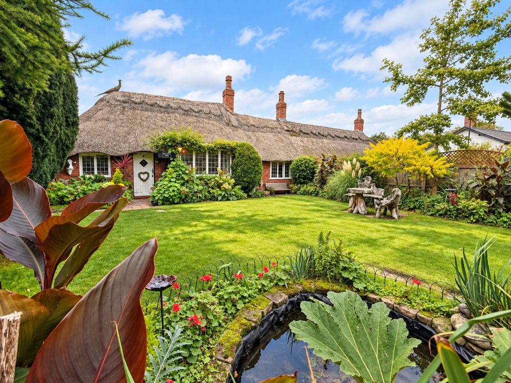 Property photo 2 of 43 5704413