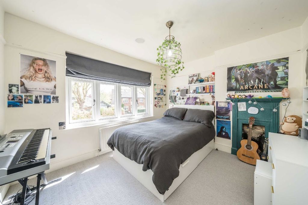 Additional image 7 of 4 bed detached house for saleGloucester Road, Hampton TW12