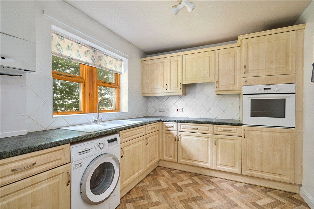 Property photo 3 of 20 Kitchen