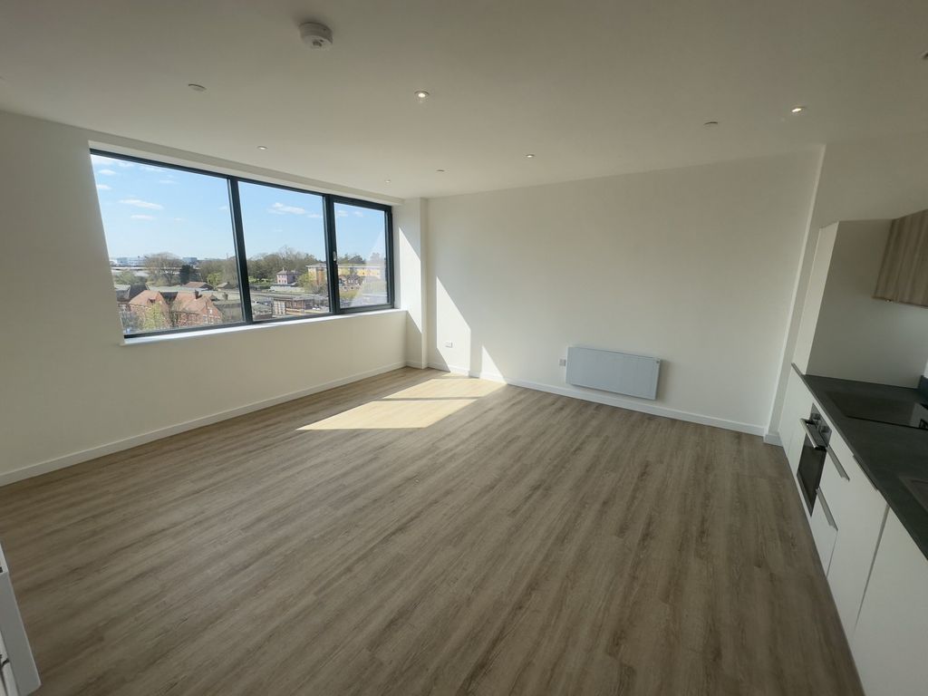 Property photo 2 of 8