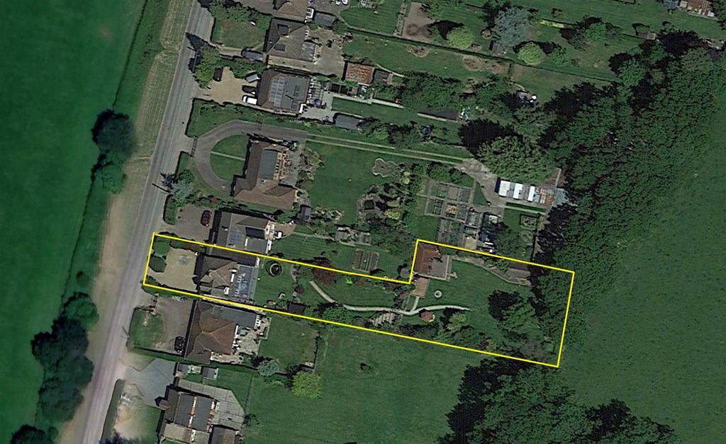 Property photo 2 of 35 Little Mead Borders.Jpg