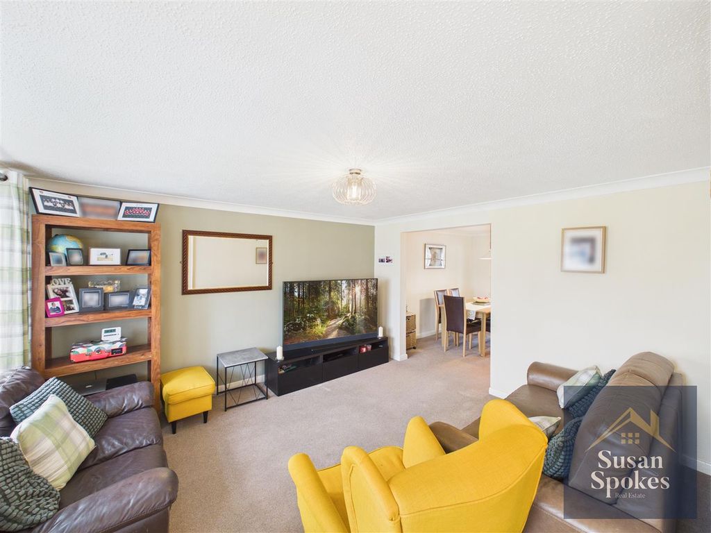 Property photo 3 of 29 Cam01858G0-Pr0229-Still001.Jpg