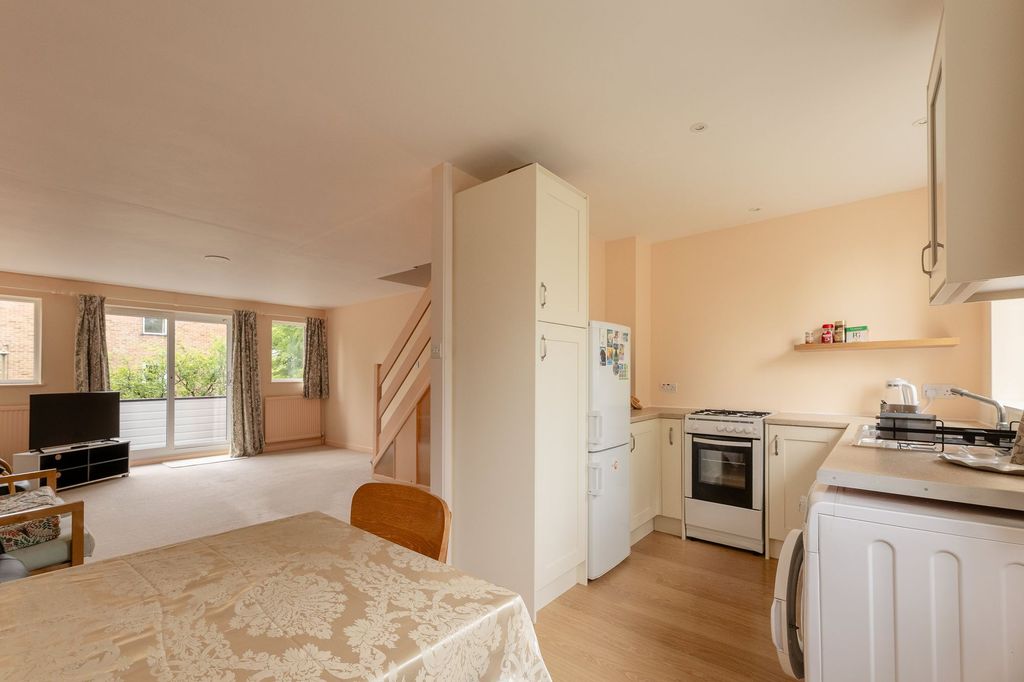 Property photo 3 of 23