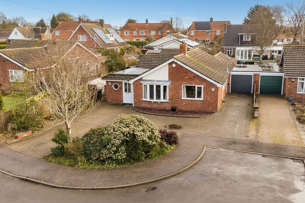 Property photo 1 of 26