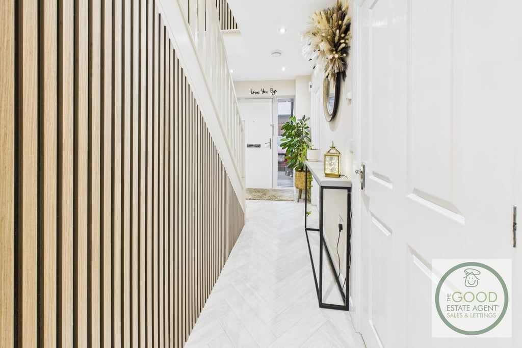 Property photo 3 of 30