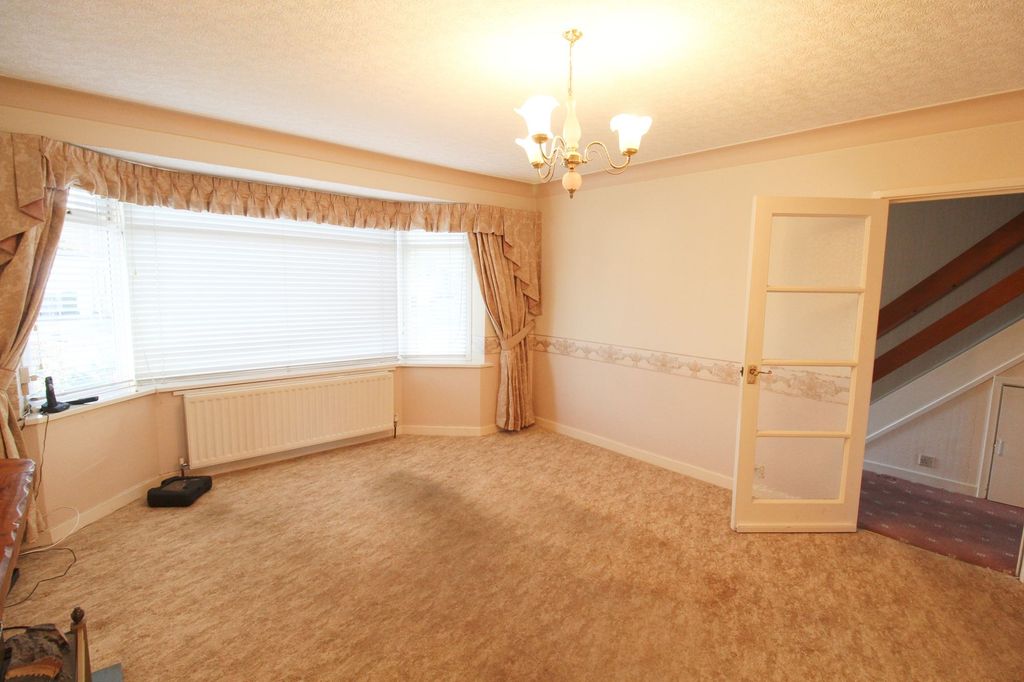 Property photo 3 of 24