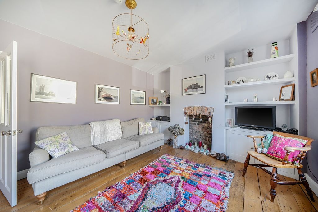 Property photo 2 of 36 Picture No. 23