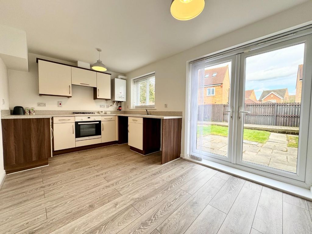 Property photo 2 of 13 Kitchen