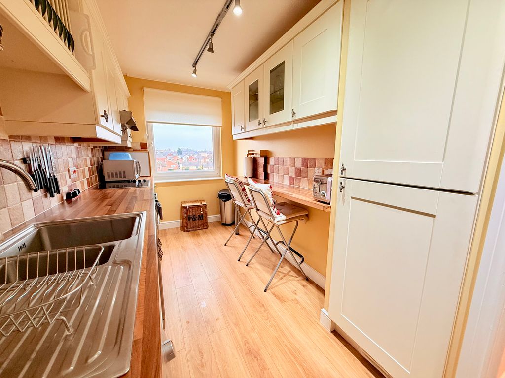 Property photo 3 of 11 Image