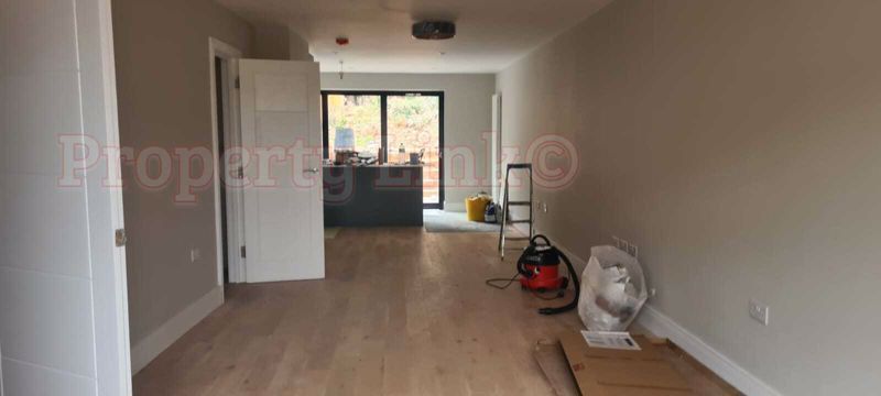 Property photo 2 of 11 Photo 9