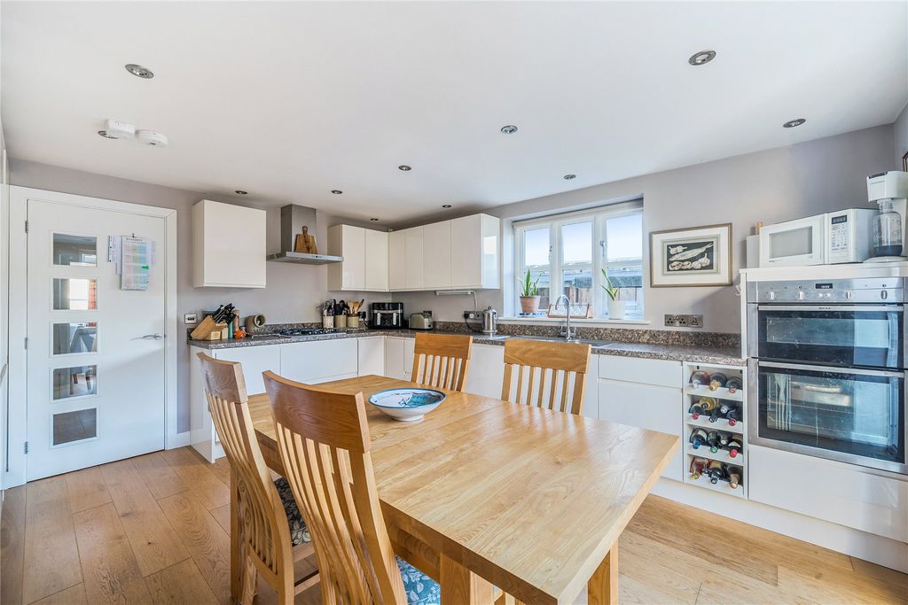 Property photo 3 of 20 Picture No. 18