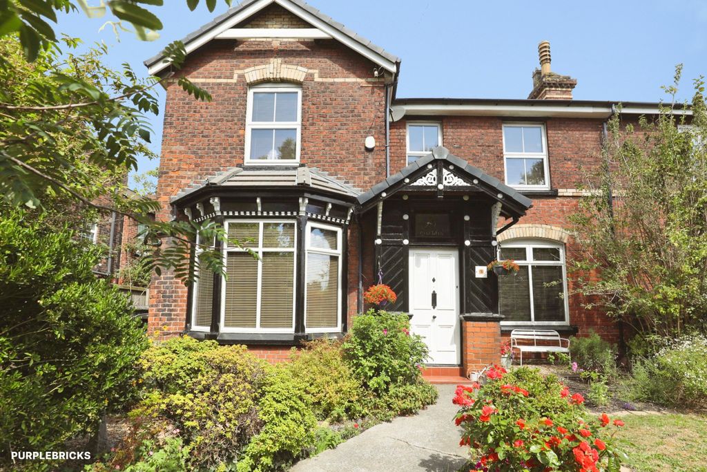 Property photo 2 of 32
