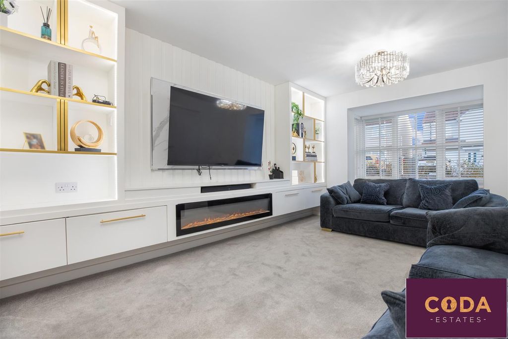 Property photo 2 of 23 Lounge 1.Jpeg
