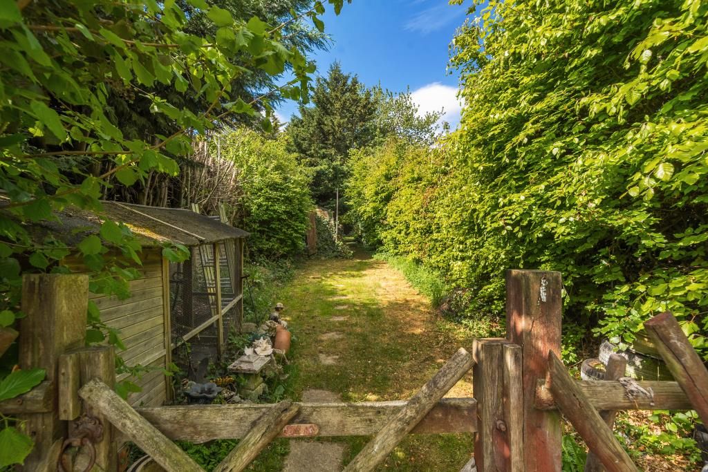 Property photo 3 of 19 Garden