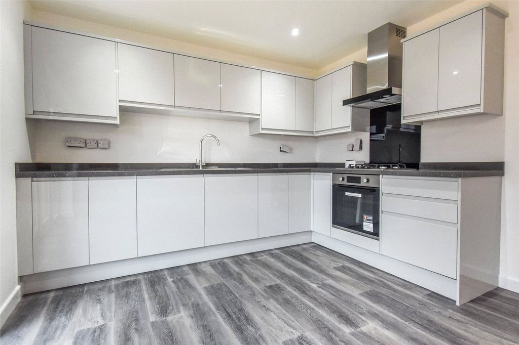 Property photo 3 of 15 Kitchen/ Diner