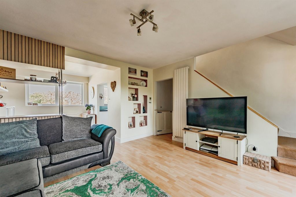 Property photo 3 of 15