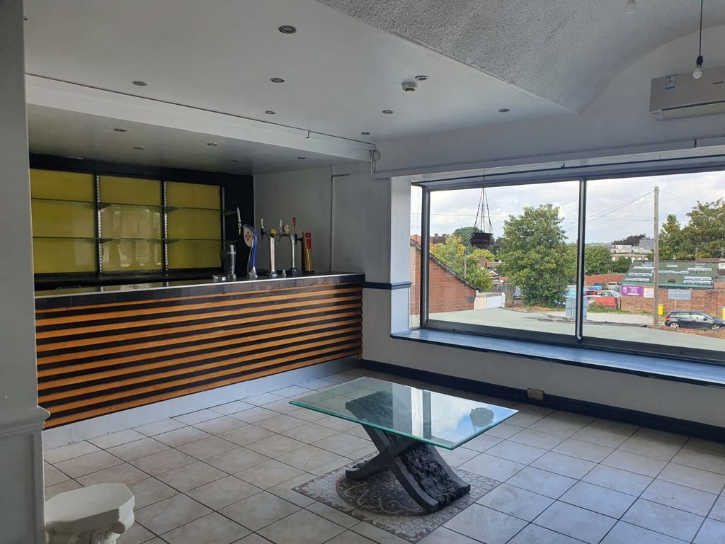 Property photo 2 of 6