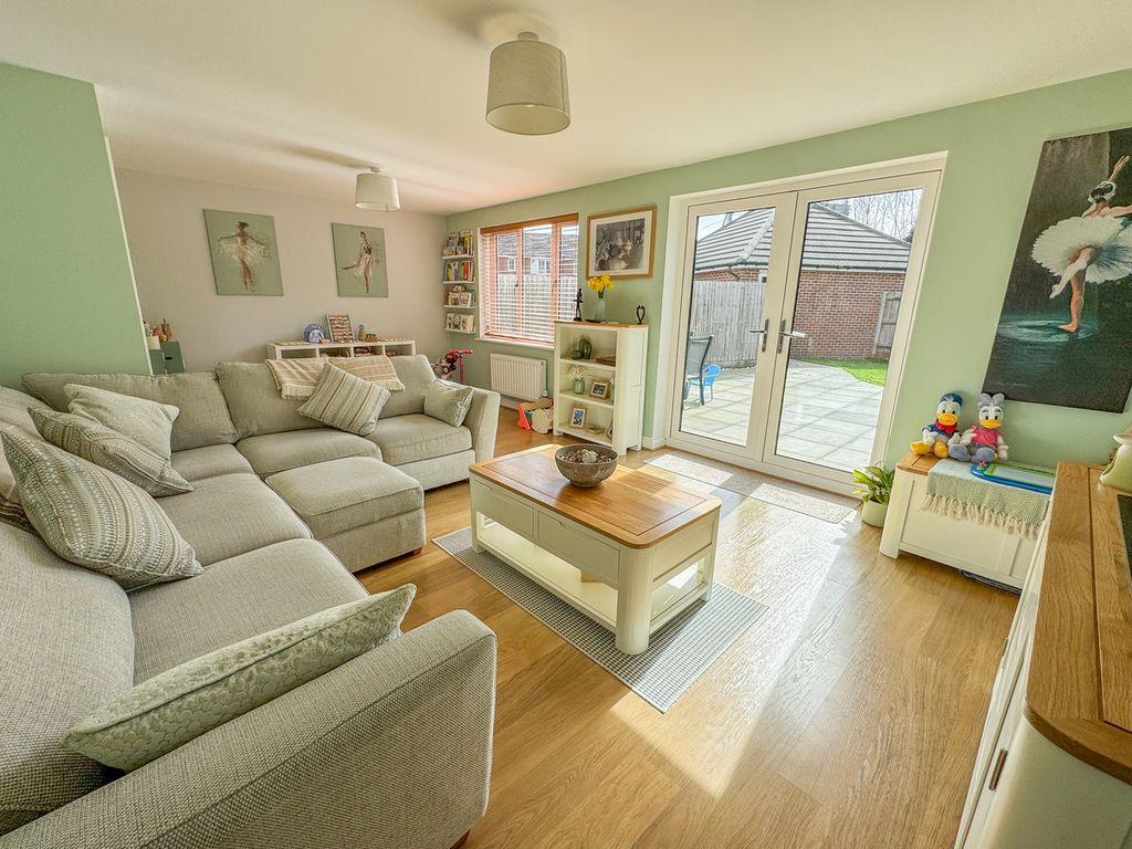 Property photo 2 of 26