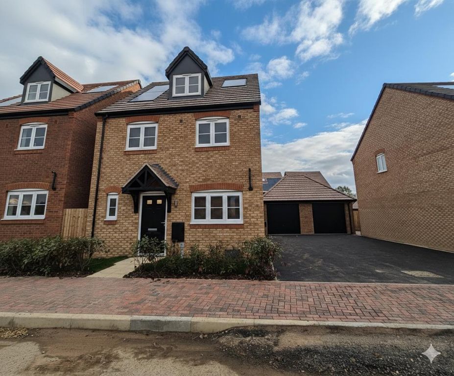 Property photo 1 of 11 0.Png