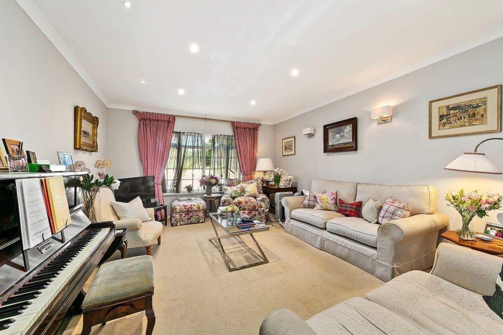 Property photo 2 of 15